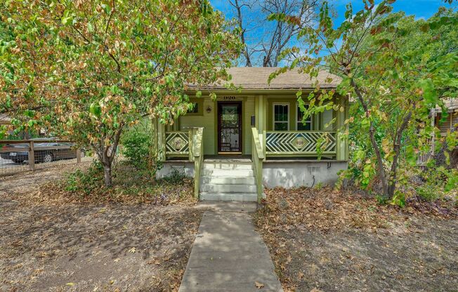 920 E 46th