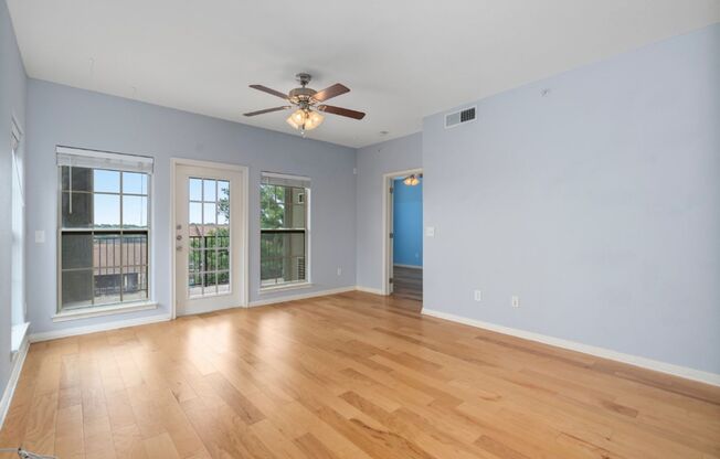 6810 Deatonhill Drive, Unit 1200
