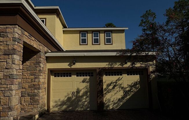 5 Bedroom 4 Bathroom Family Home at Windstone in Windermere!