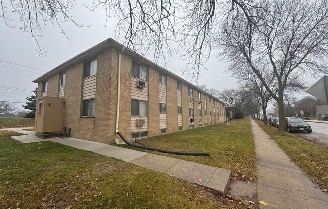 4100 S 51 ST