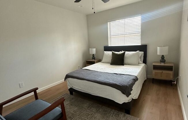 1 bed, 1 bath, 563 sqft, $1,370, Unit 220