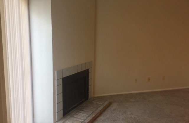 1 bed, 1 bath, $1,225