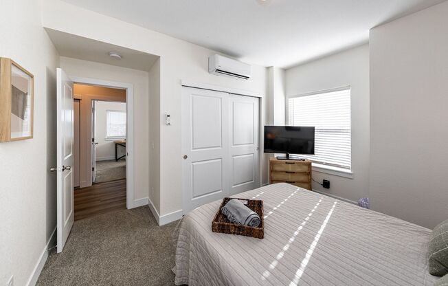 2 beds, 2 baths, 855 sqft, $1,795, Unit 5661 #203 Silverstone