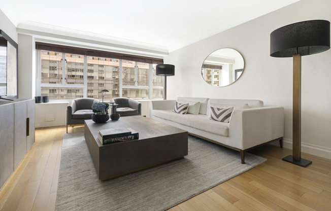 1 bed, 1 bath, 919 sqft, $7,000, Unit E603