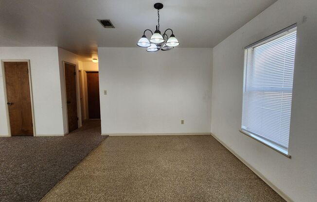 2 beds, 1 bath, $1,350