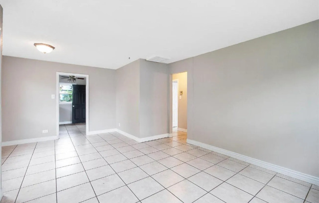 76 S CANOSA WAY