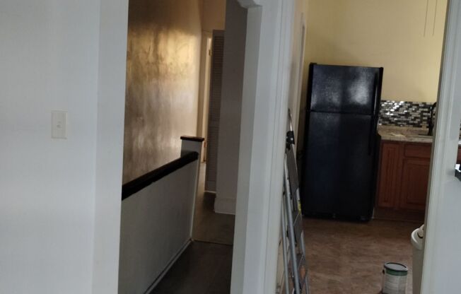 1 bed, 1 bath, $1,100, Unit 2nd Floor