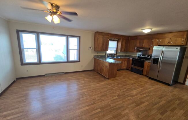 NEWLY REMODELED 3 BEDROOM HOUSE
