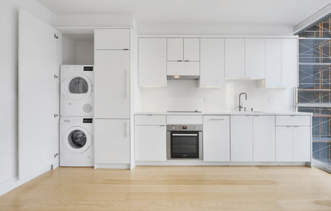 Studio, 1 bath, 384 sqft, $2,095, Unit 56