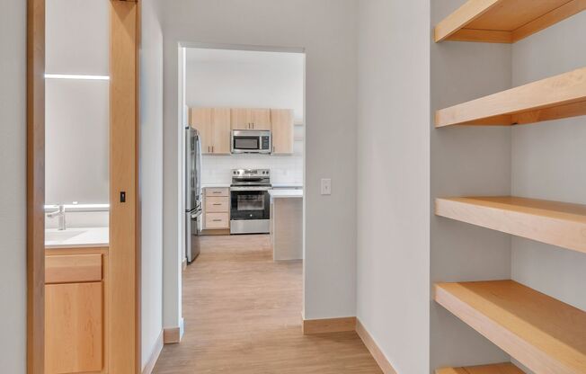 2 beds, 1.5 baths, 1,011 sqft, $2,150, Unit 412