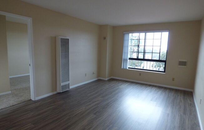 1 bed, 1 bath, 566 sqft, $2,095, Unit Unit 07