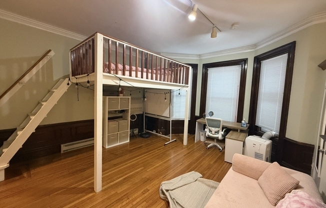 379 Beacon St.