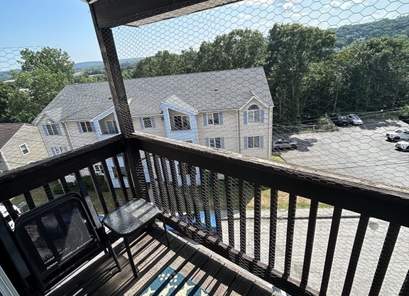2 beds, 2 baths, 1,050 sqft, $1,800, Unit D61
