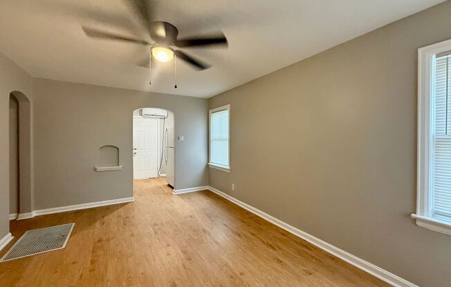 440 N Indiana - 1 Bedroom