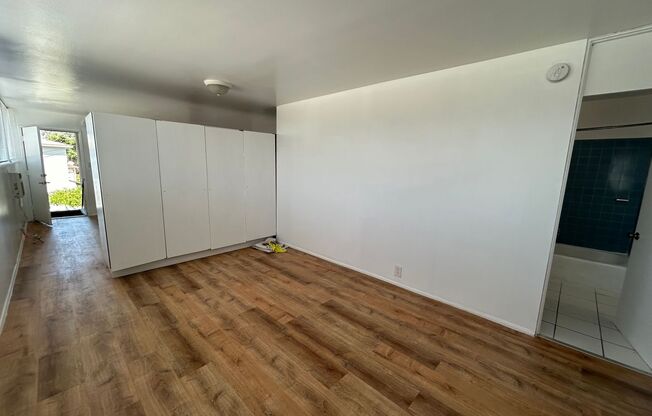 10567 National Blvd. Apts.