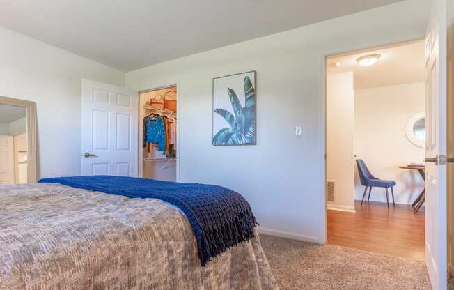 Large Bedroom En-Suite Bathroom at Bexley Village, Greenwood, Indiana