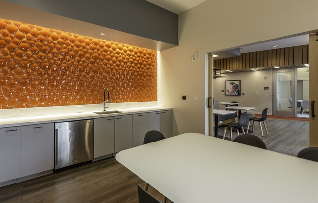 Studio, 1 bath, 475 sqft, $2,950, Unit 203