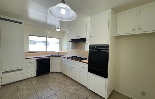 460 W. Doran St. Glendale CA