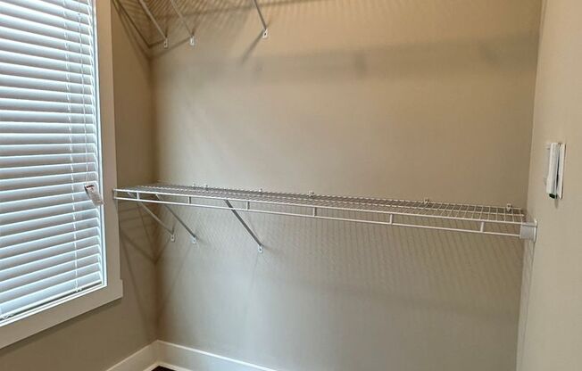 3 beds, 2.5 baths, 1,425 sqft, $1,880, Unit D101