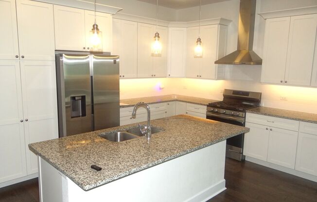 3 bedroom/3bath Townhome in Dunedin
