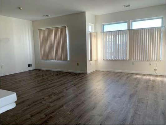 2 beds, 10 baths, $2,800, Unit B