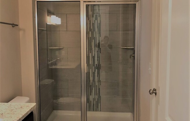 1 bed, 1 bath, 780 sqft, $960, Unit 413