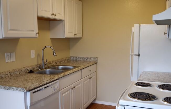 2 beds, 1 bath, 850 sqft, $1,425, Unit 11