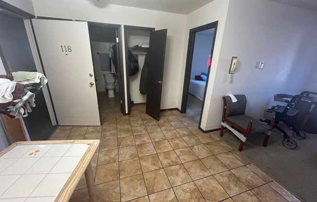 1 bed, 1 bath, $995, Unit 118