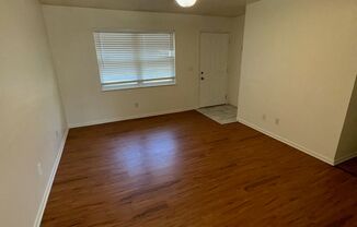 3 beds, 1 bath, $1,250