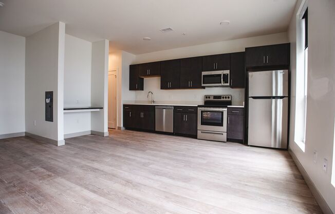 Studio, 1 bath, 469 sqft, $1,325, Unit APT 512