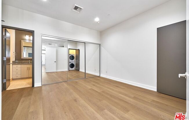 2 beds, 2 baths, 1,010 sqft, $3,050, Unit 404