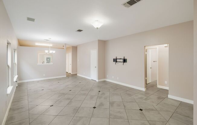 12222 Netherwood Ln