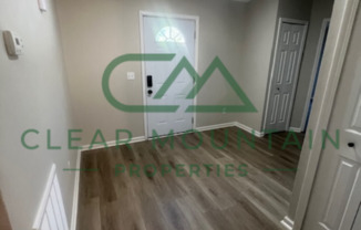 3 beds, 2 baths, 1,300 sqft, $1,750, Unit 1 EC