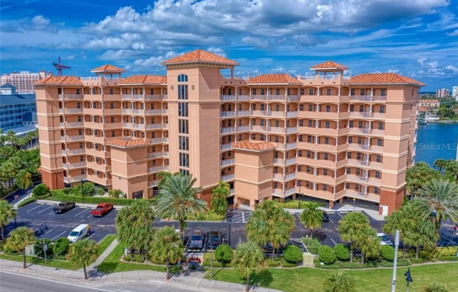 530 S GULFVIEW BLVD