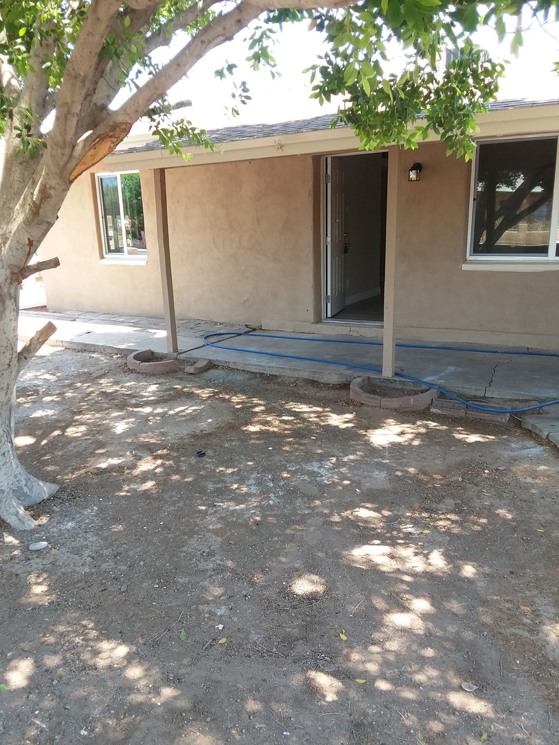 Newly Remodeled 3 Bed 1 Bath in Great Location