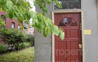 1487 S 4 ST