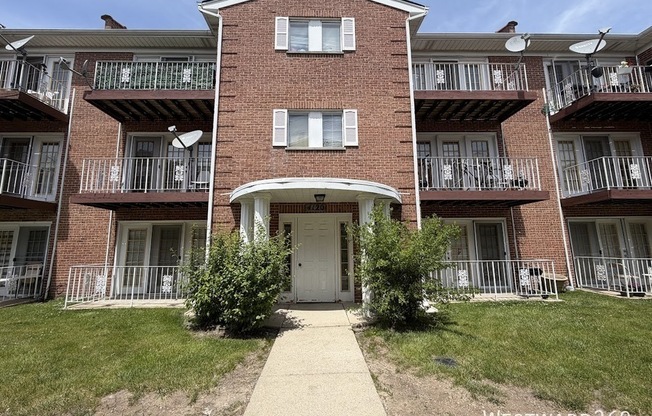 4120 WILLIAMSBURG CT
