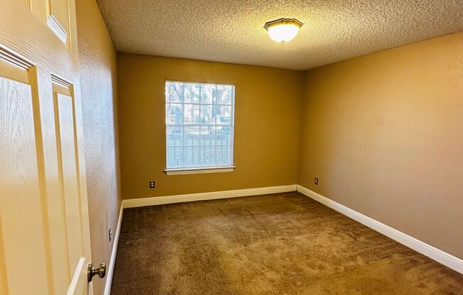 1 bed, 1 bath, $1,400, Unit UNIT 3413