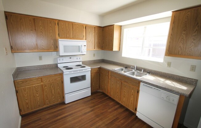 2 beds, 2 baths, 1,030 sqft, $1,545