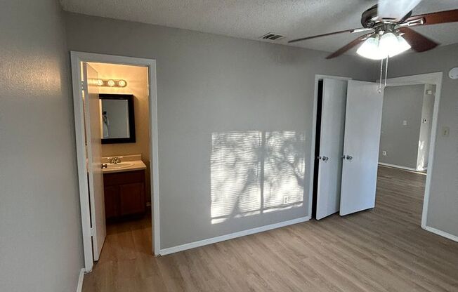 3 beds, 2 baths, 1,100 sqft, $1,895, Unit B