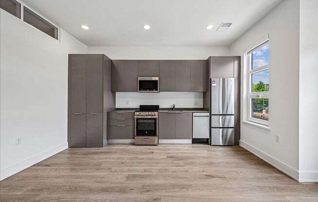 1 bed, 1 bath, 569 sqft, $1,899, Unit 208