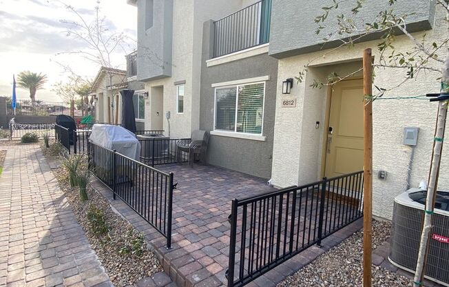 Americana Property Mgmt - 3bed Townhouse built in 2022 in the NW