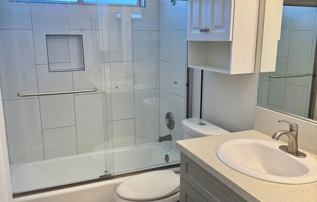 2 beds, 2 baths, 1,039 sqft, $2,795, Unit #51