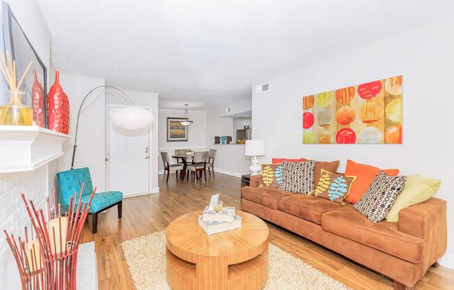 2 beds, 2 baths, 1,090 sqft, $1,436