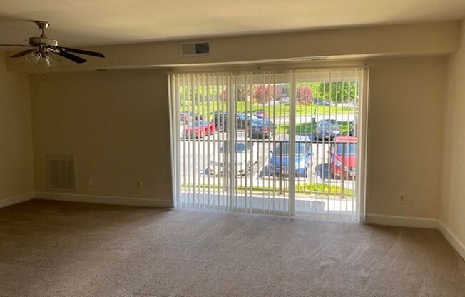2 beds, 1.5 baths, 1,050 sqft, $1,875, Unit 3347 #104