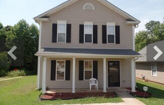 Charming 3 Bedroom 2.5 Bath In Charlotte NC- 1/2 month FREE RENT!