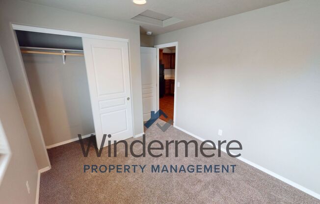 2 beds, 1 bath, 880 sqft, $1,495, Unit chin287-1