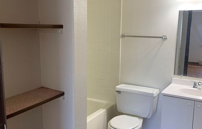Studio, 1 bath, 203 sqft, $550, Unit 1502-2A
