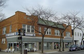 206 - *Central-Lincolnwood Bldg*