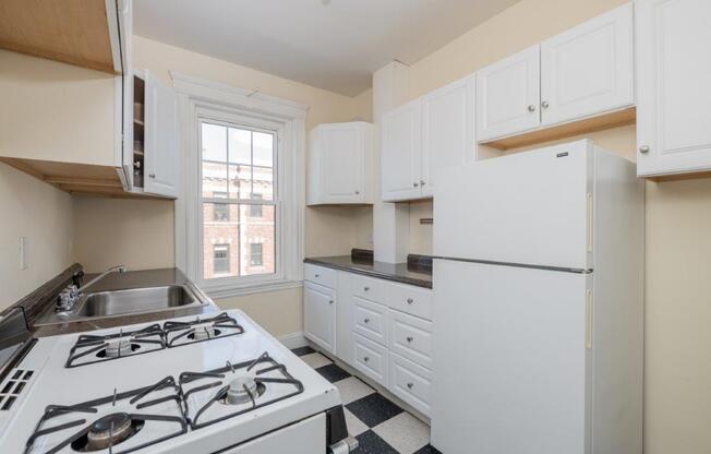 1 bed, 1 bath, 535 sqft, $3,050, Unit 41